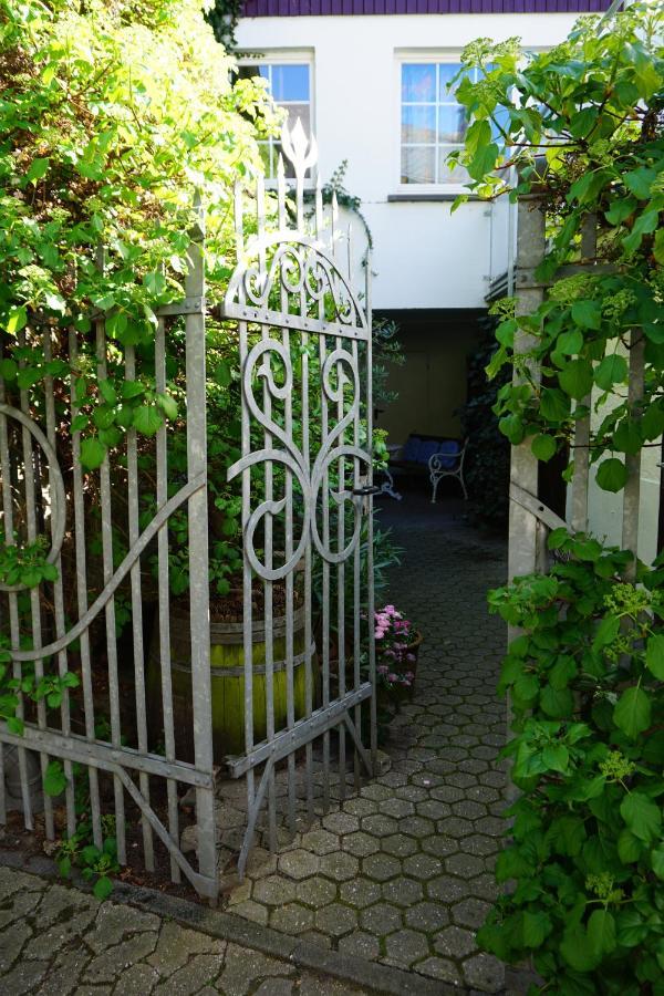 Hotel Garni Altes Winzerhaus Moselschaenke Kobern-Gondorf Exterior foto